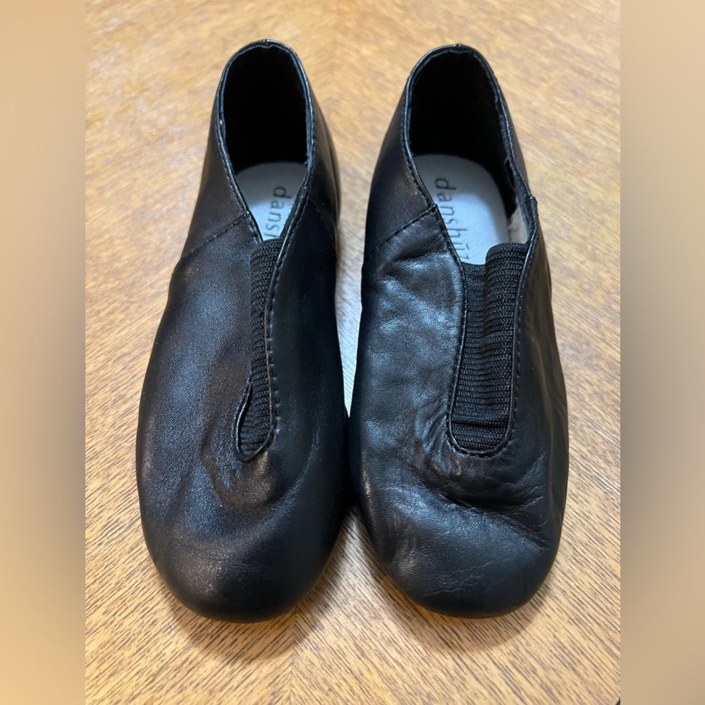 Unisex Size 13 DANSHŪZ Black leather jazz dance shoes. Boy’s or Girl’s Sz 13.